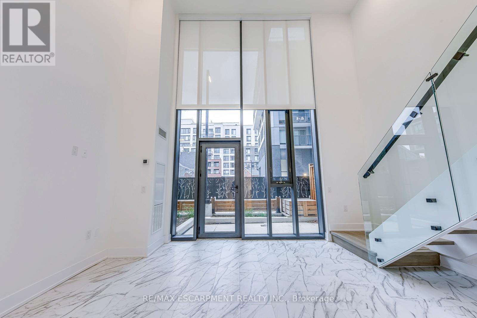 112 - 2450 Old Bronte Road, Oakville, ON - Indoor Photo Showing Other Room