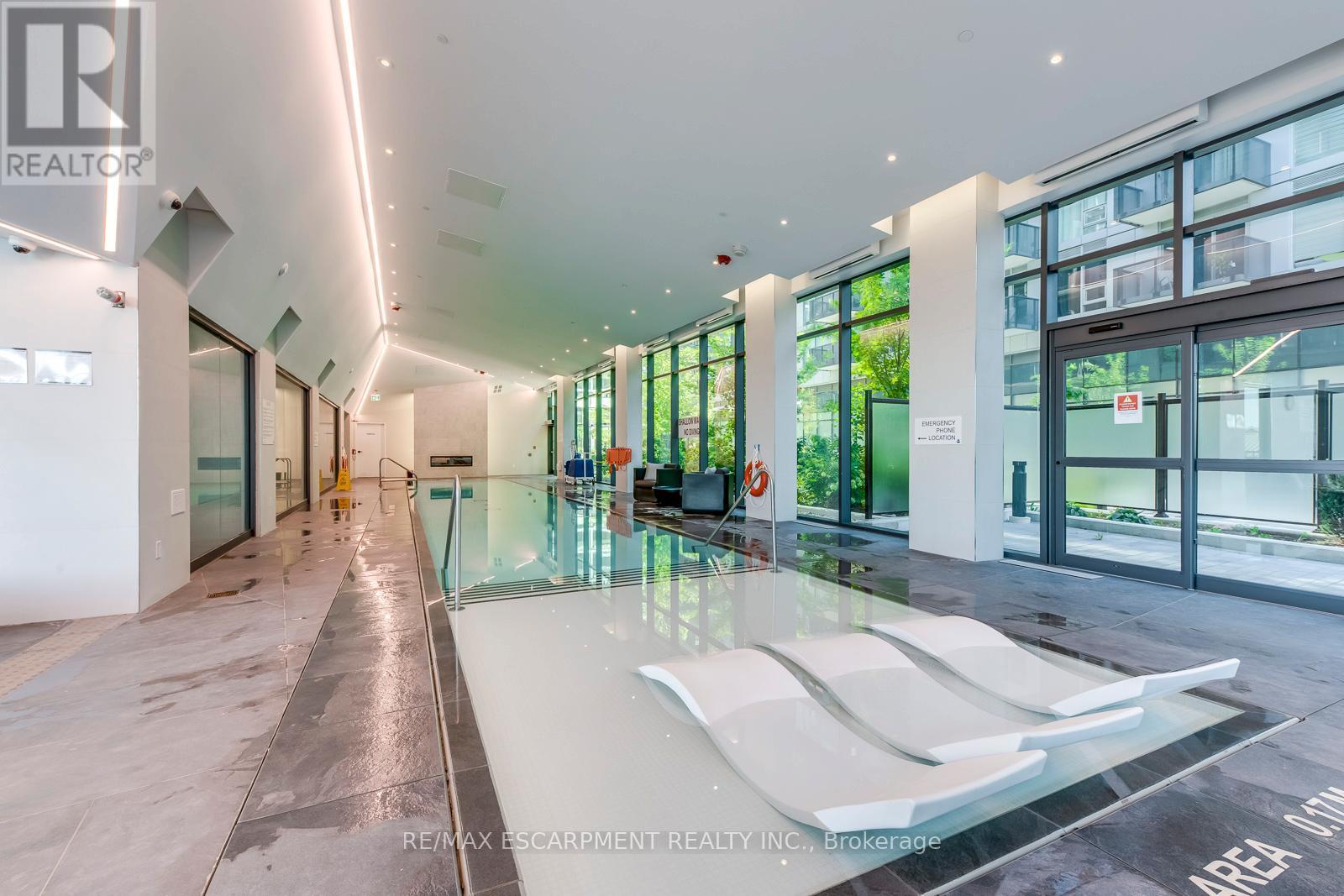 112 - 2450 Old Bronte Road, Oakville, ON - Indoor Photo Showing Other Room