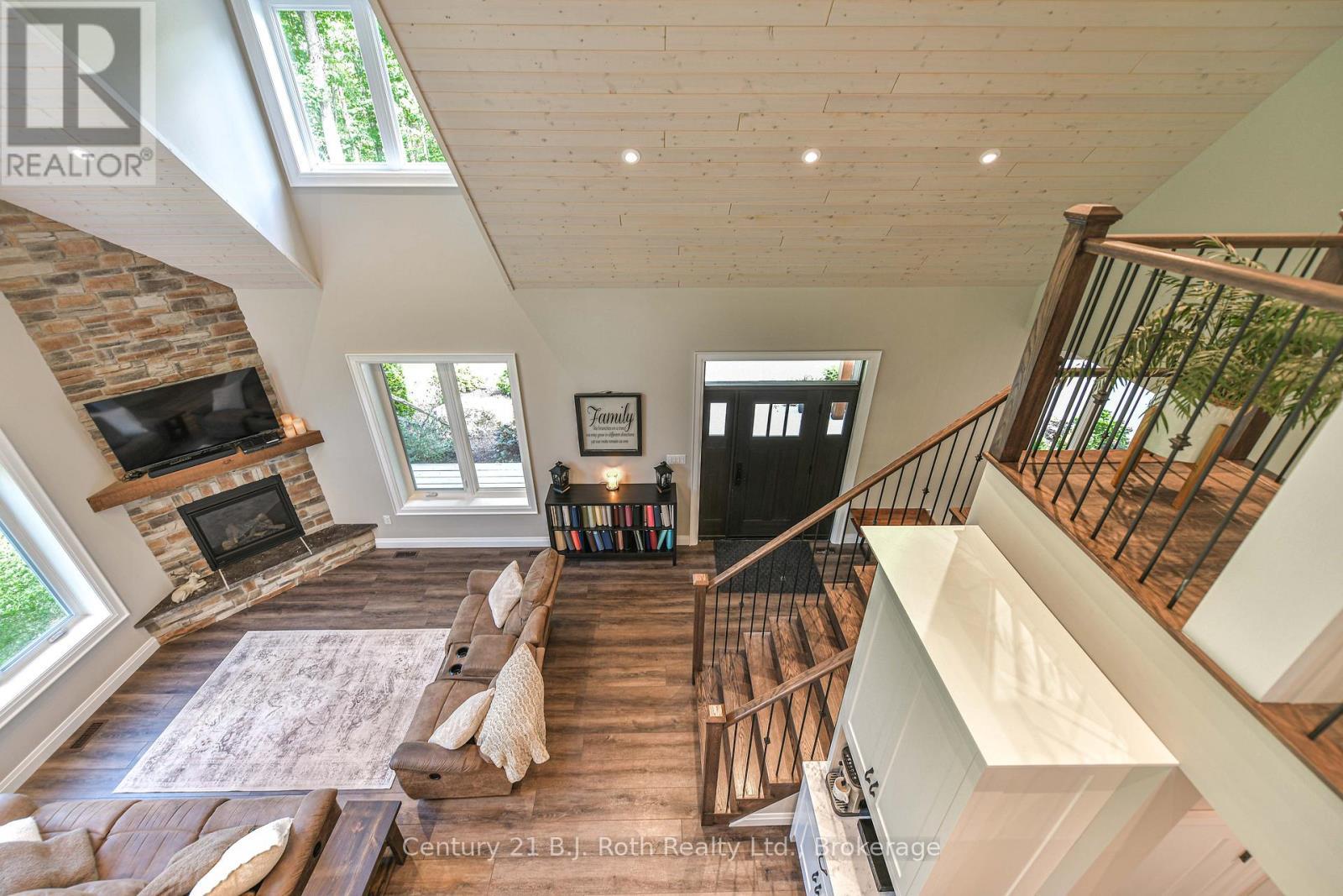 3082 Fairgrounds Road, Severn, ON - Indoor With Fireplace