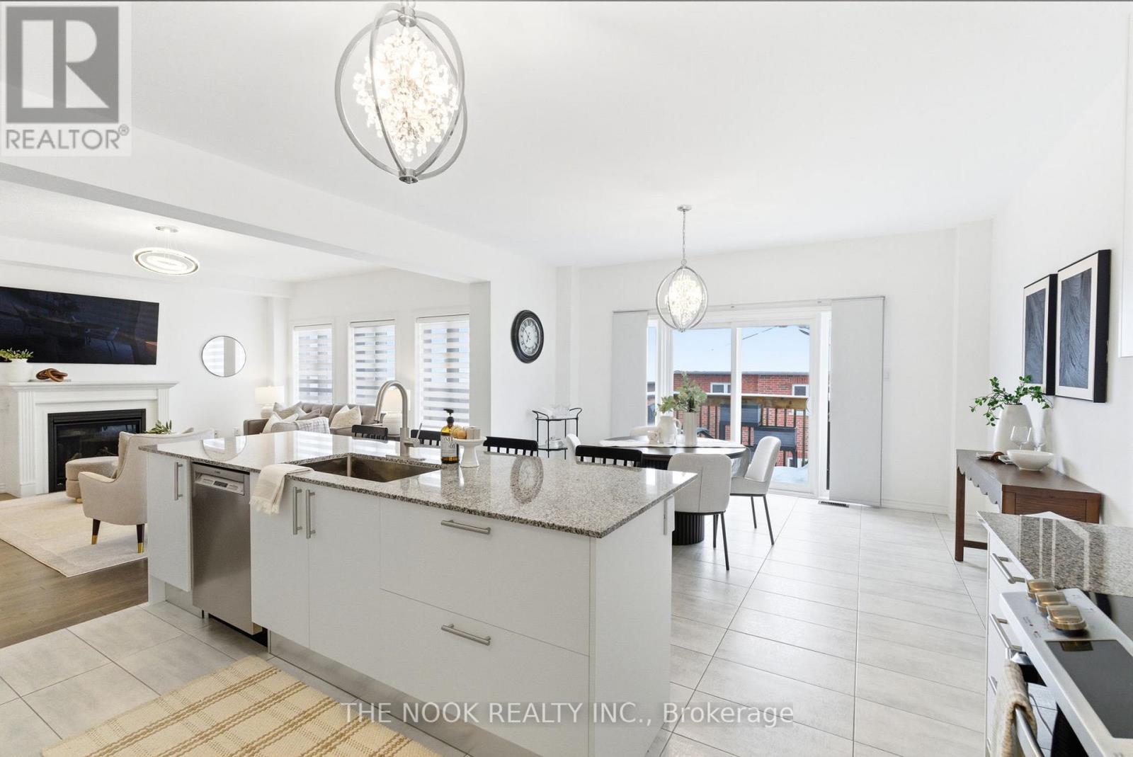 141 Lyle Drive, Clarington (Bowmanville), ON - Indoor Photo Showing Other Room