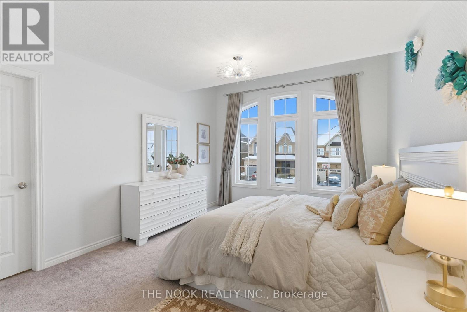 141 Lyle Drive, Clarington (Bowmanville), ON - Indoor Photo Showing Bedroom