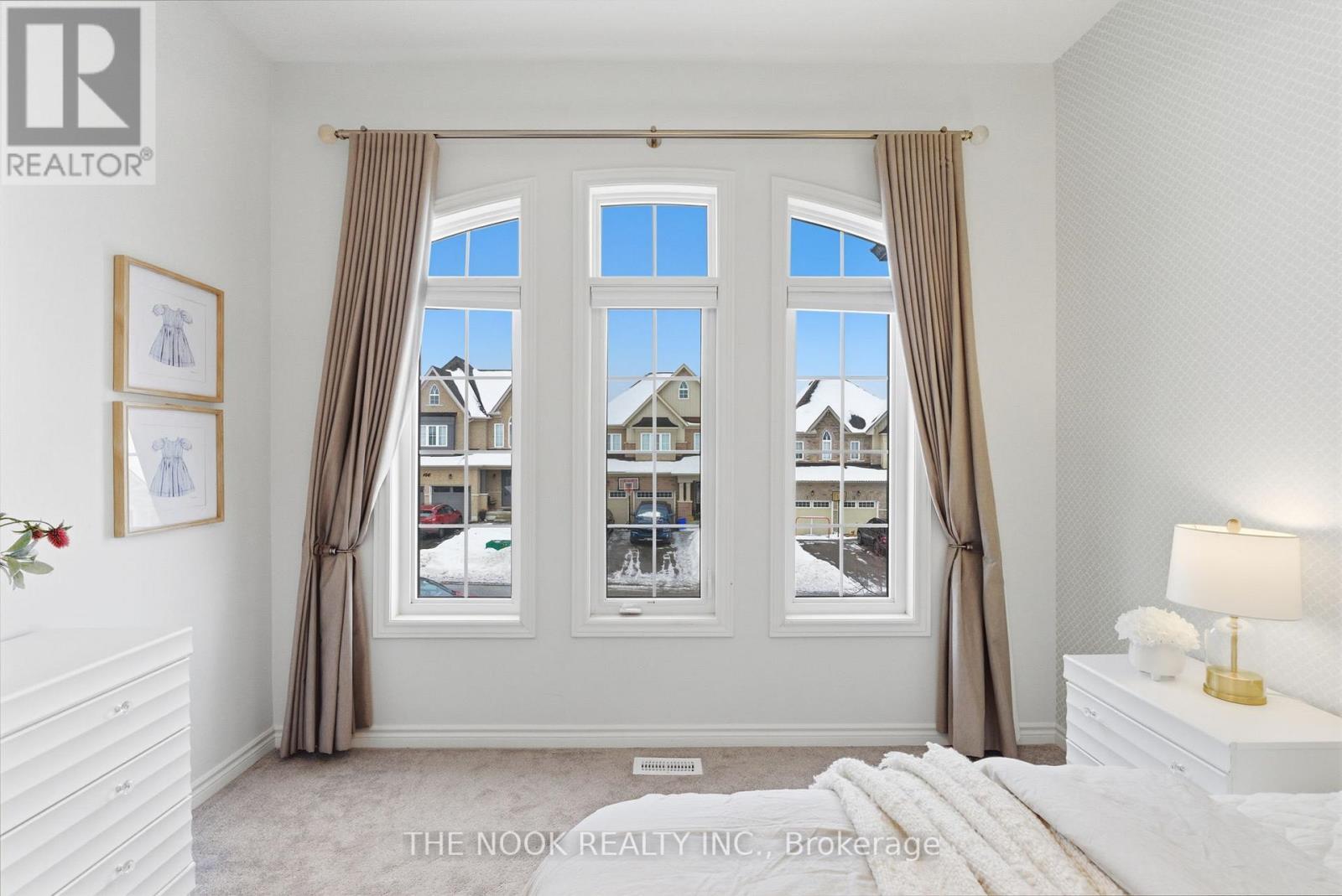 141 Lyle Drive, Clarington (Bowmanville), ON - Indoor Photo Showing Bedroom