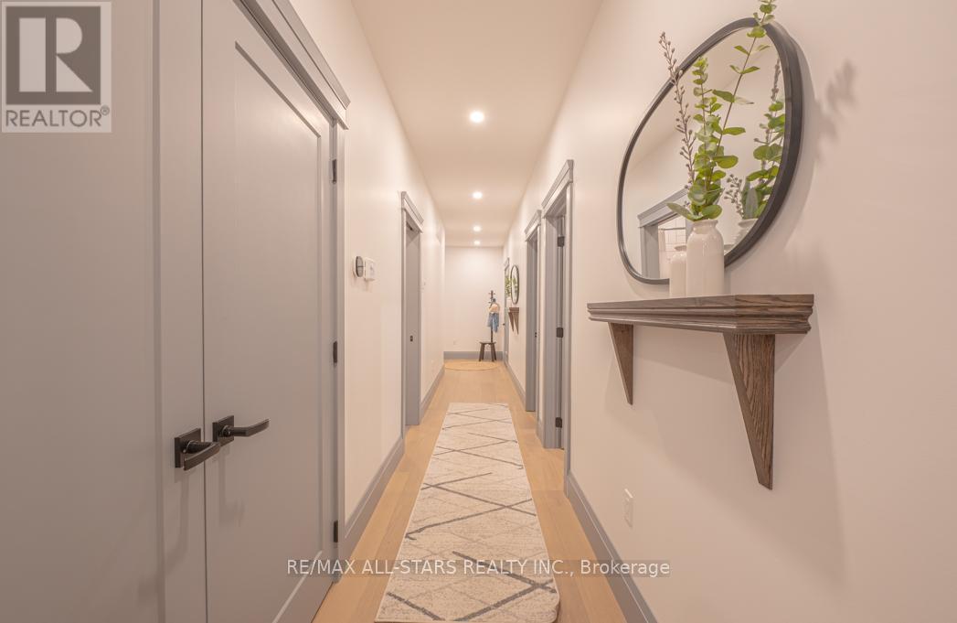 228 Riverside Drive, Kawartha Lakes (Bobcaygeon), ON - Indoor Photo Showing Other Room