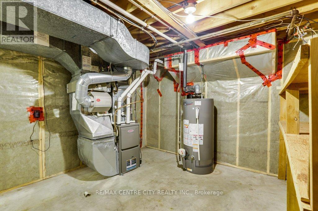 37 Westmorland Road, London South (South N), ON - Indoor Photo Showing Basement