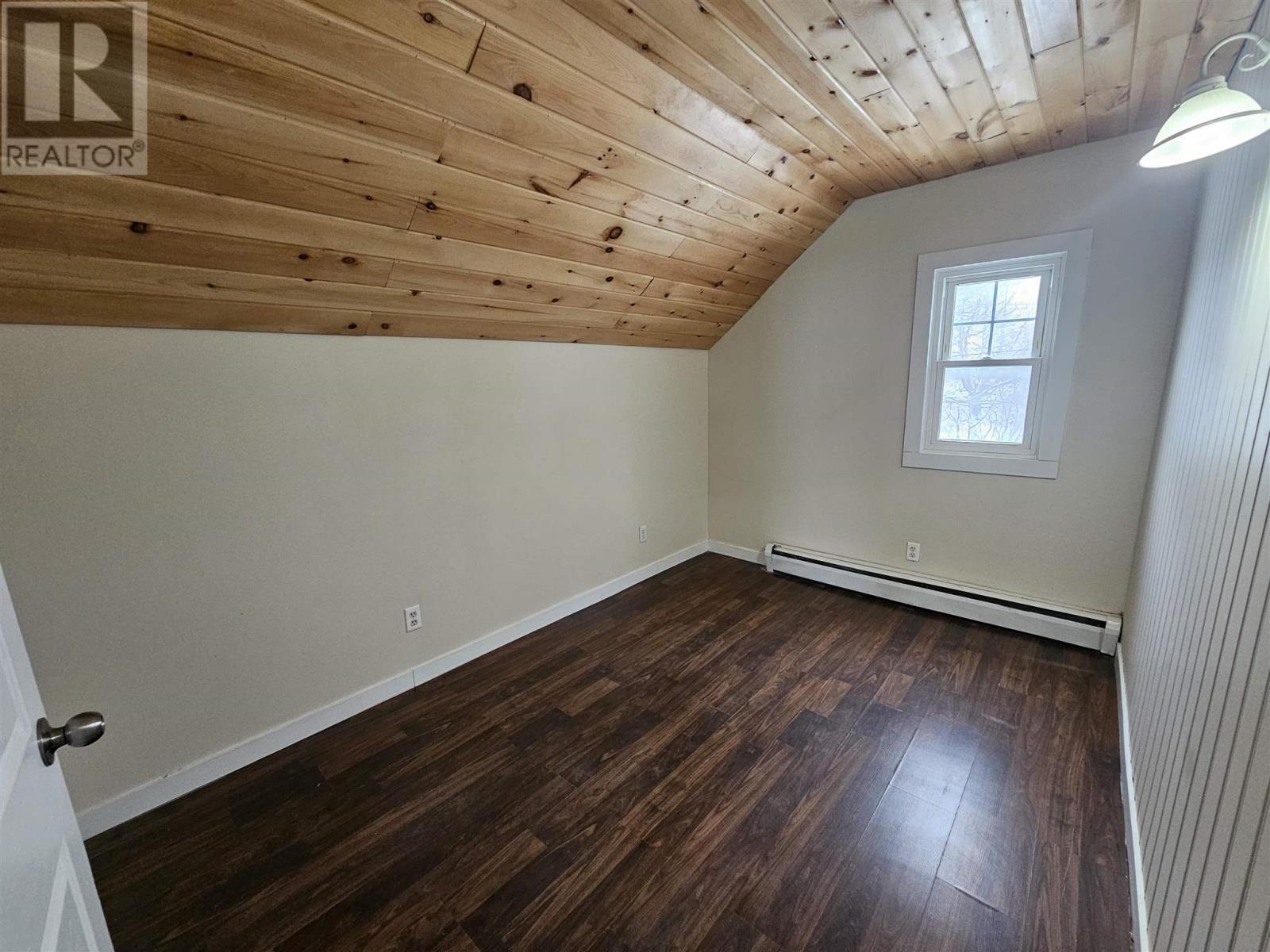 351 Bloor St W, Sault Ste. Marie, ON - Indoor Photo Showing Other Room
