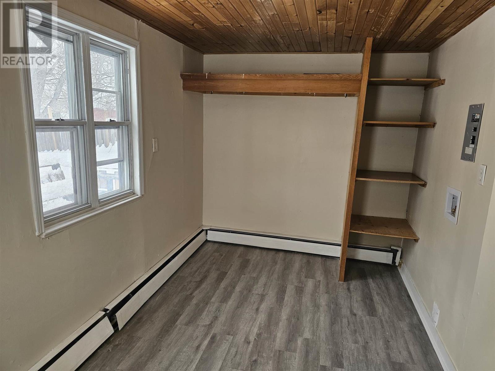 351 Bloor St W, Sault Ste. Marie, ON - Indoor Photo Showing Other Room