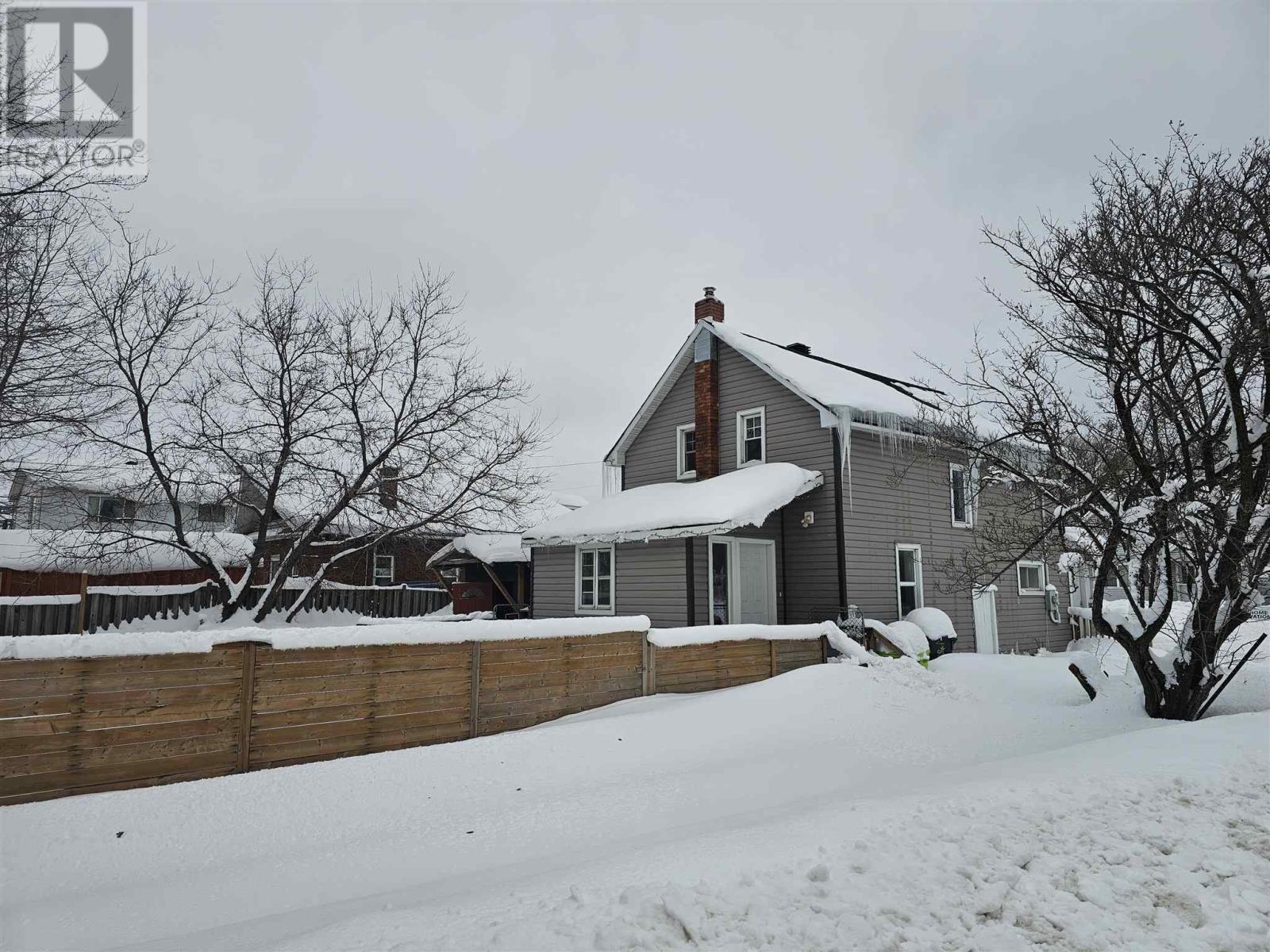 351 Bloor St W, Sault Ste. Marie, ON - Outdoor