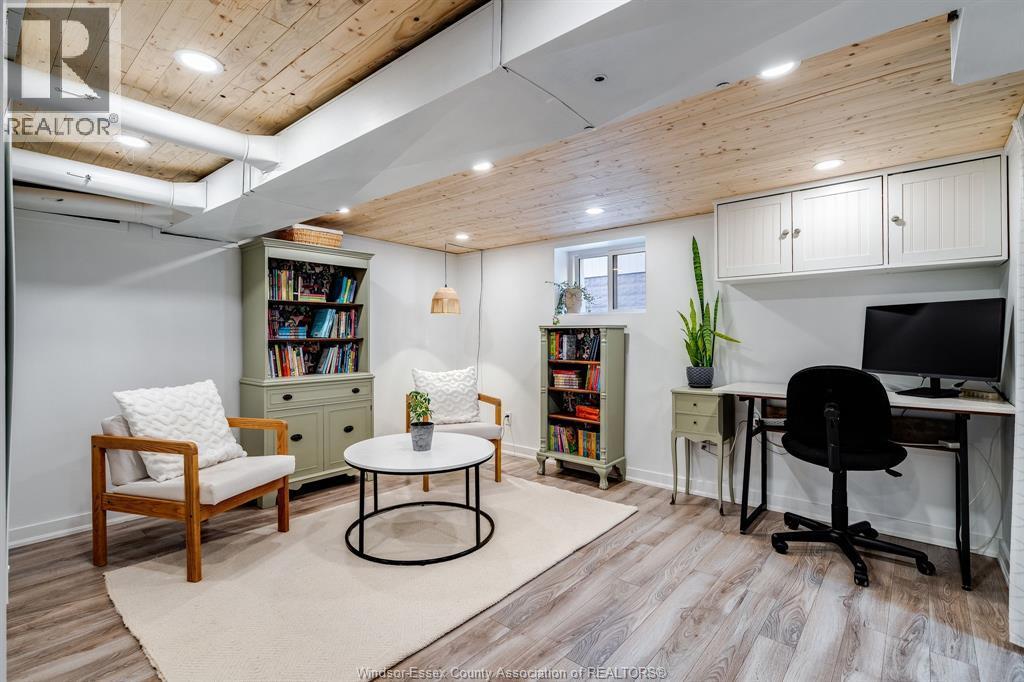 41 Fox Street, Leamington, ON - Indoor