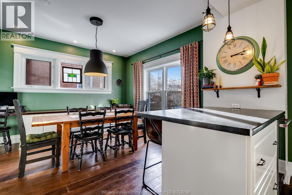 41 Fox Street, Leamington, ON - Indoor Photo Showing Dining Room