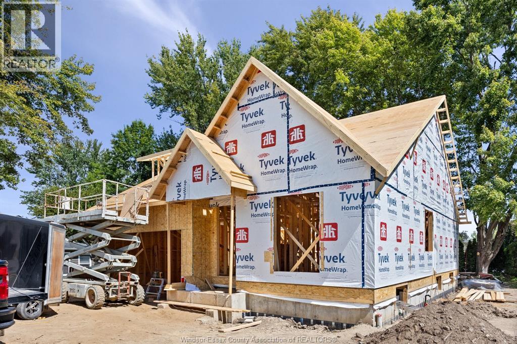 252 Ford Road, Kingsville, ON - Outdoor