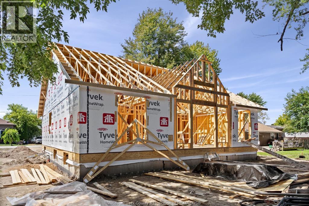 252 Ford Road, Kingsville, ON - Outdoor