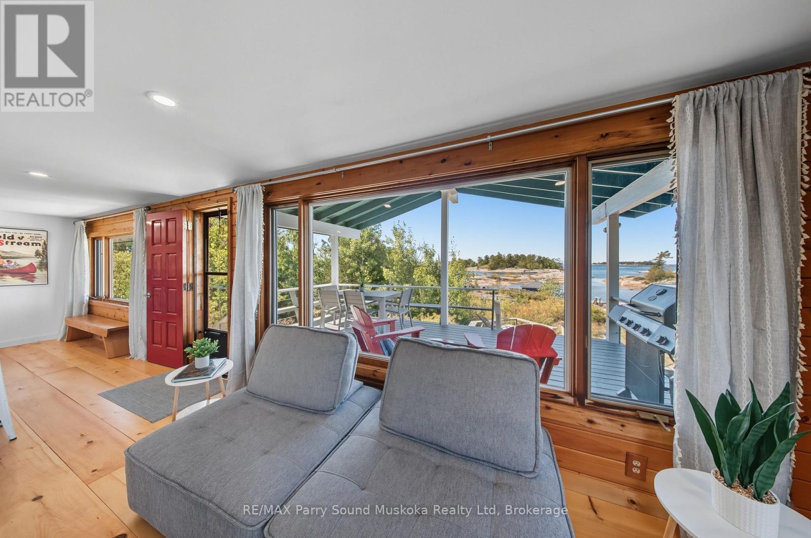 15 Forsyths Road, Carling, ON -