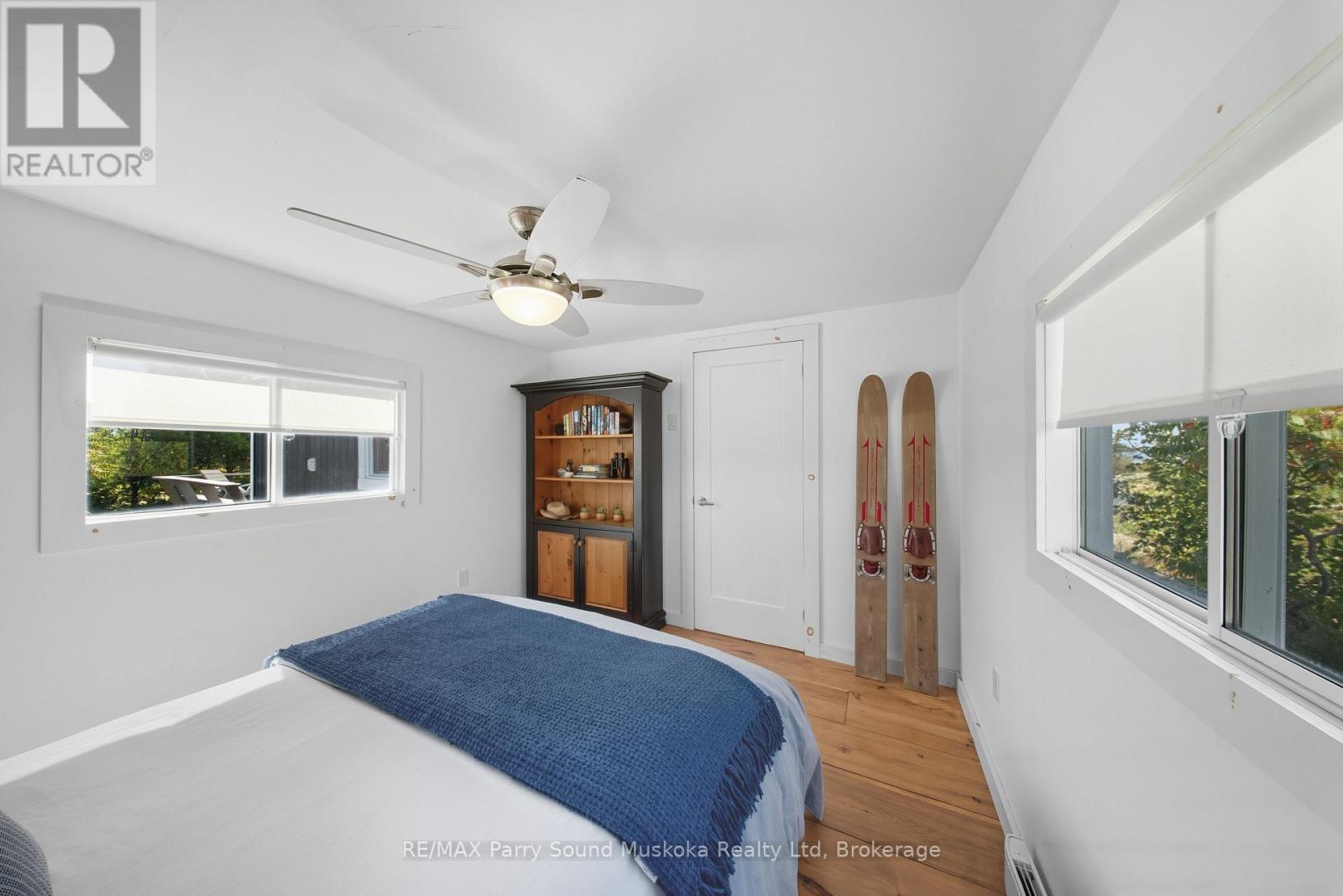 15 Forsyths Road, Carling, ON - Indoor Photo Showing Bedroom