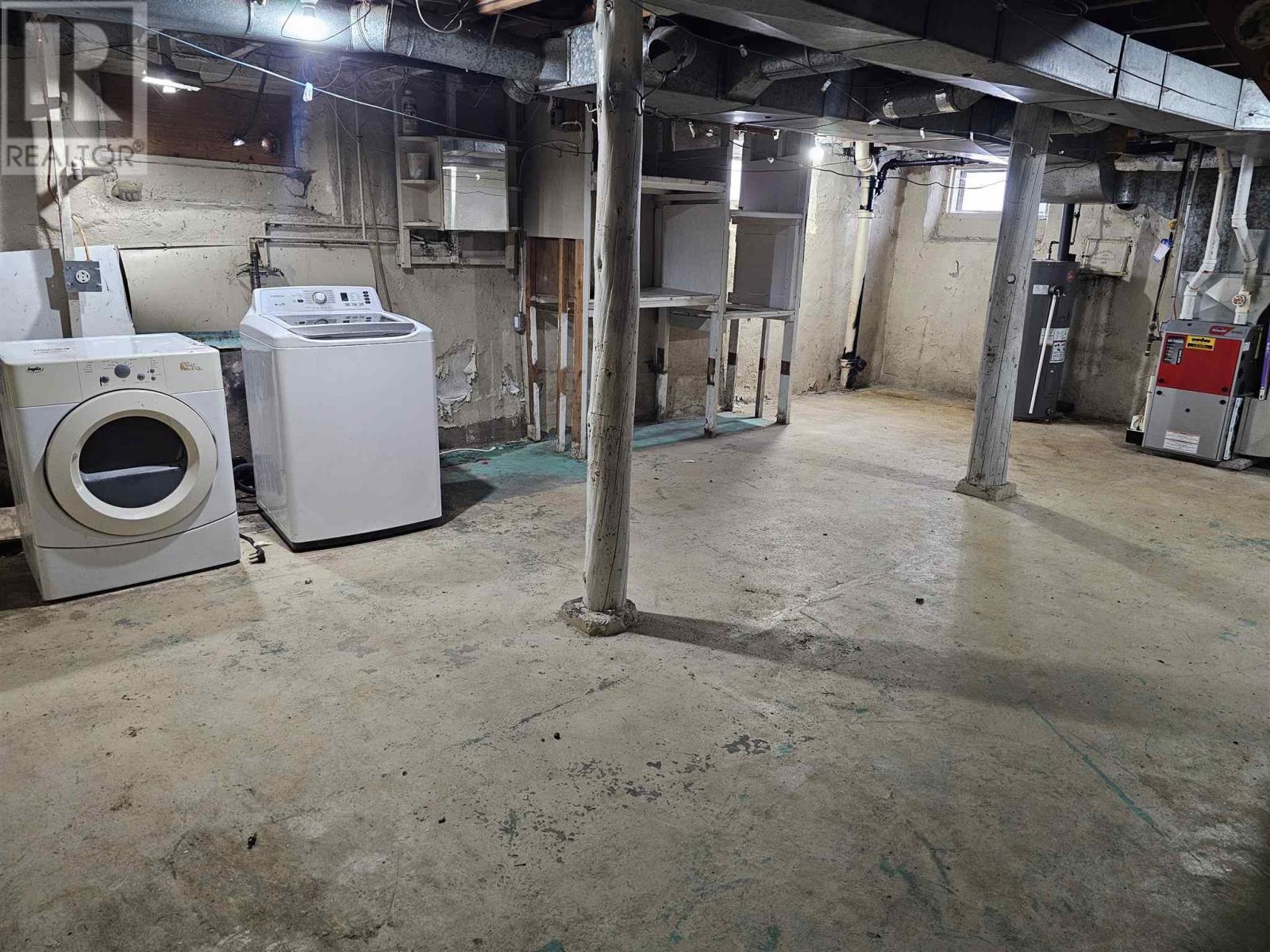 387 North St, Sault Ste. Marie, ON - Indoor Photo Showing Laundry Room