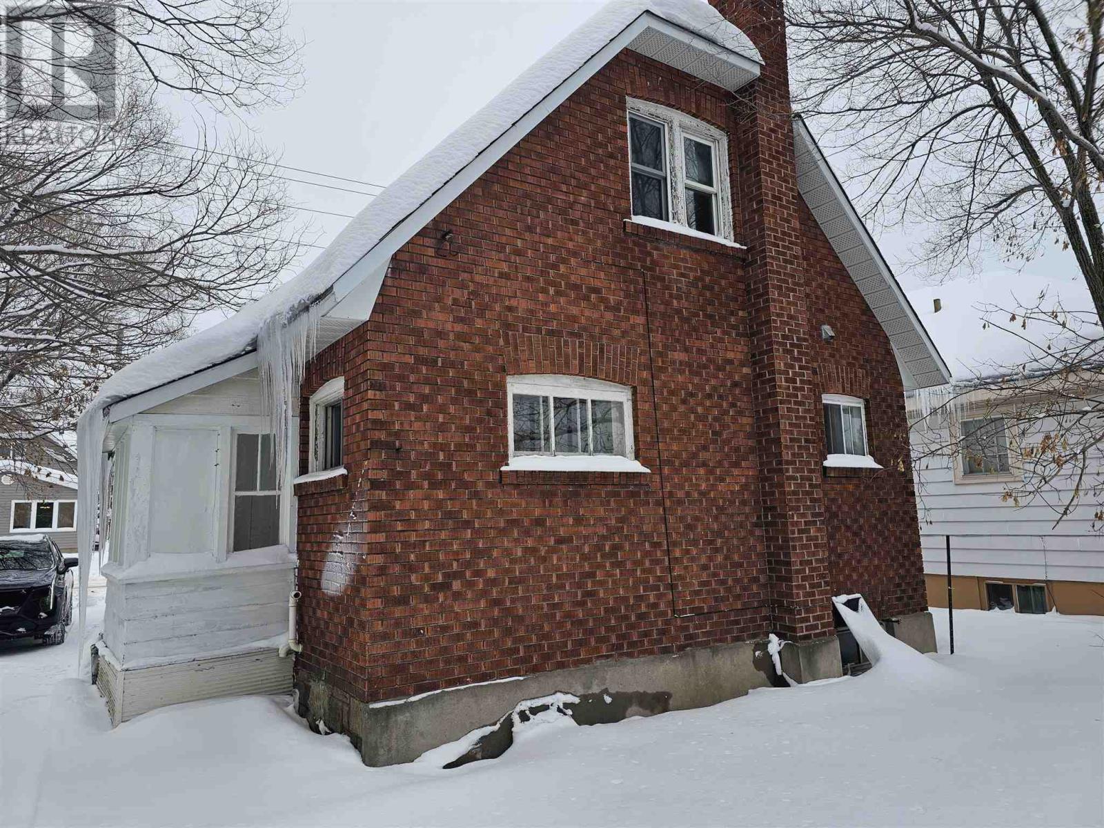 387 North St, Sault Ste. Marie, ON - Outdoor With Exterior