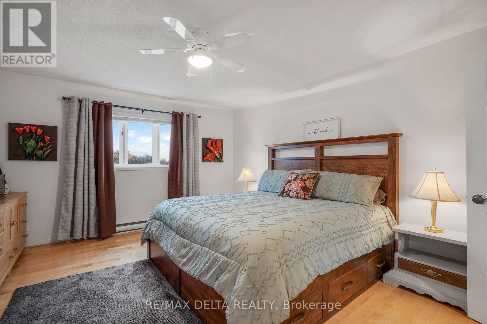 95 Lalande Crescent, Alfred And Plantagenet, ON - Indoor Photo Showing Bedroom
