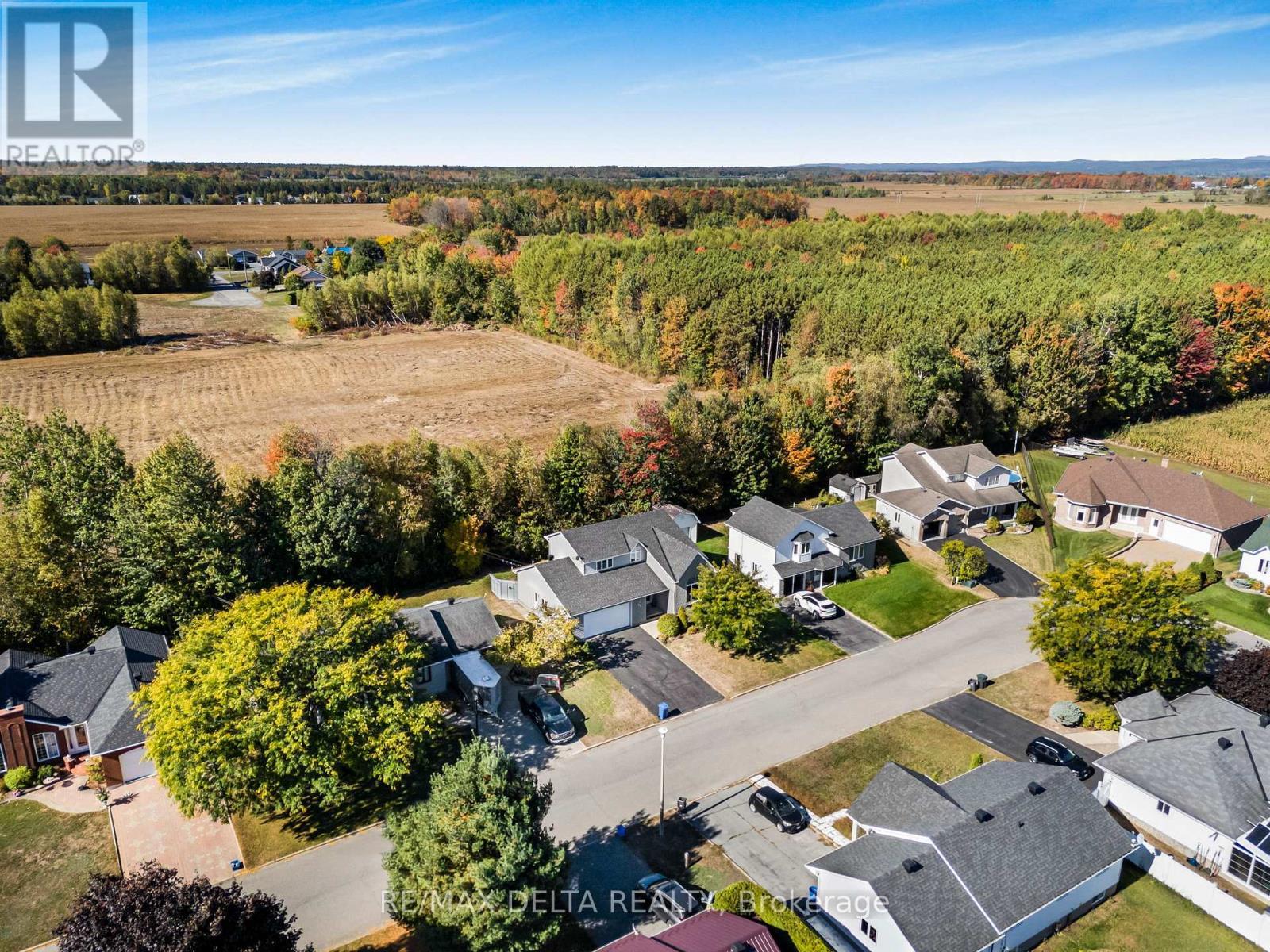 95 Lalande Crescent, Alfred And Plantagenet, ON - Outdoor With View