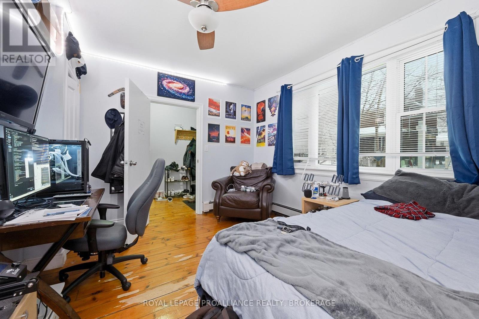511 Victoria Street, Kingston (Central City East), ON - Indoor Photo Showing Bedroom