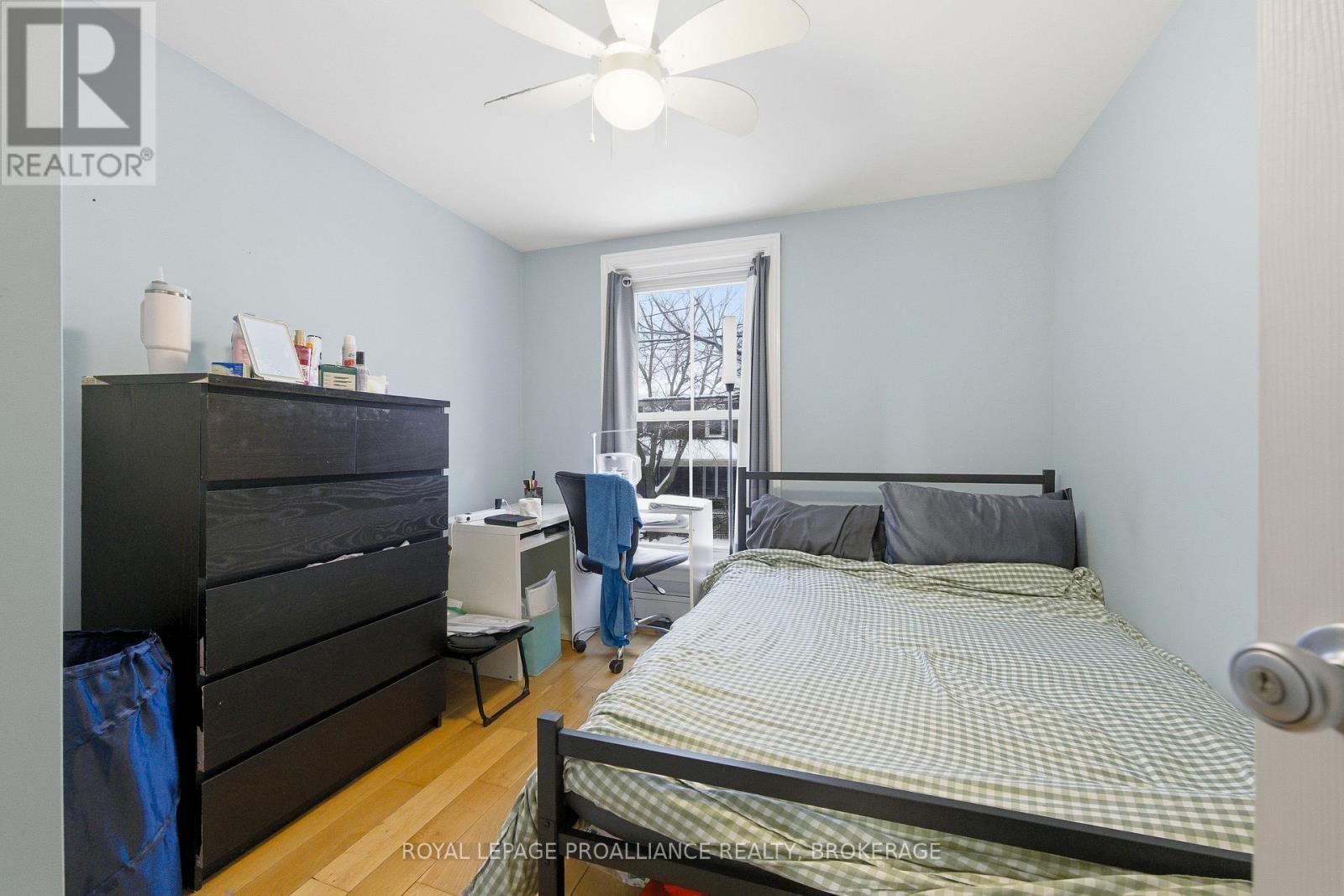 511 Victoria Street, Kingston (Central City East), ON - Indoor Photo Showing Bedroom