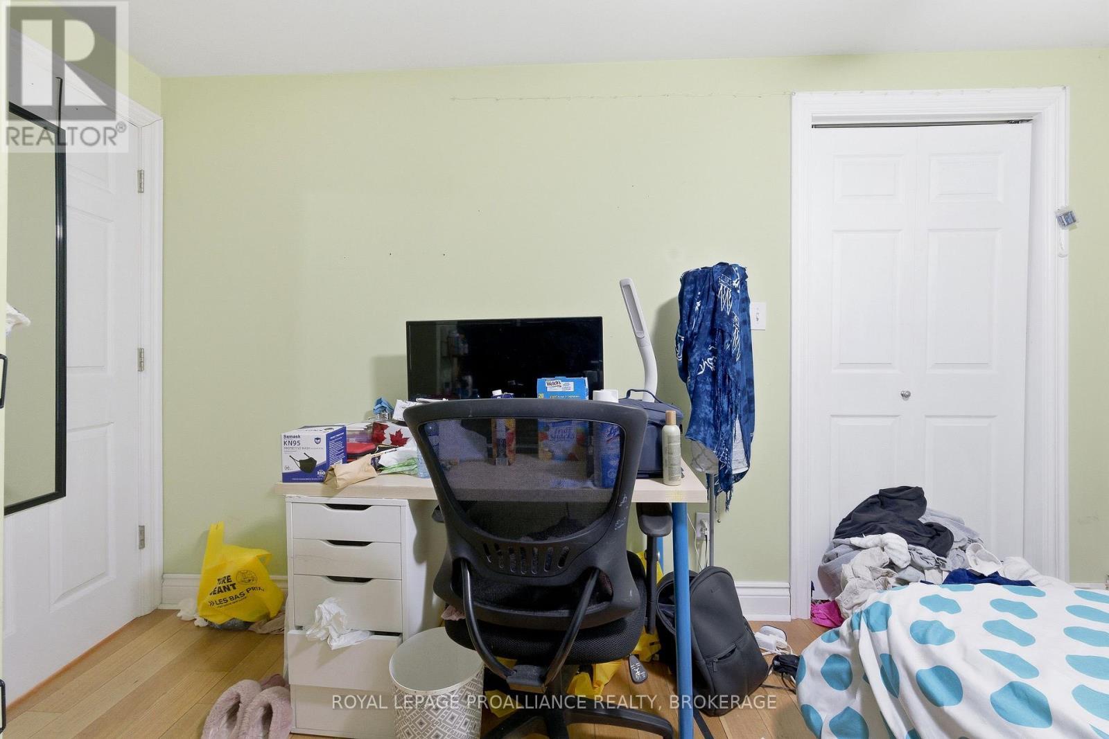 511 Victoria Street, Kingston (Central City East), ON - Indoor Photo Showing Bedroom
