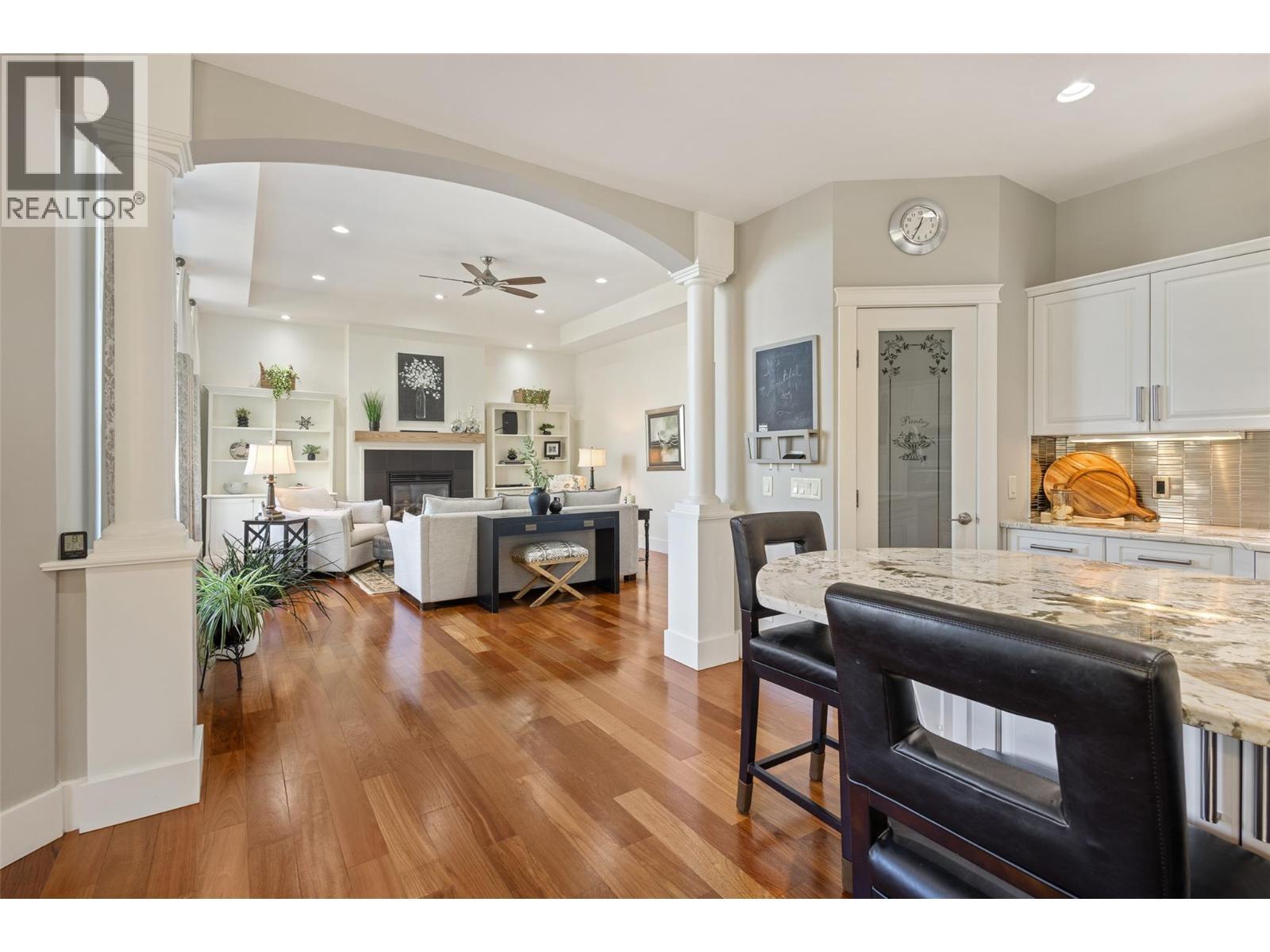 1012 Arbor View Drive, Kelowna, BC - Indoor