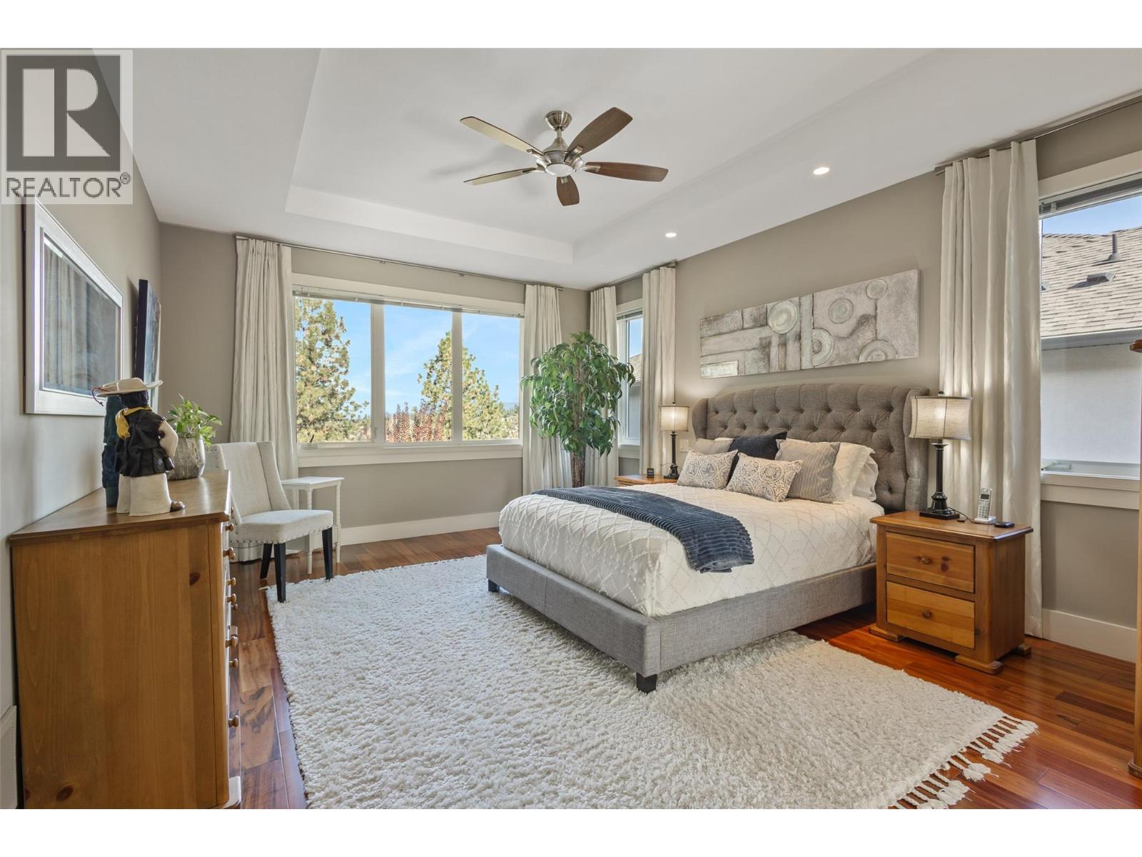 1012 Arbor View Drive, Kelowna, BC - Indoor Photo Showing Bedroom