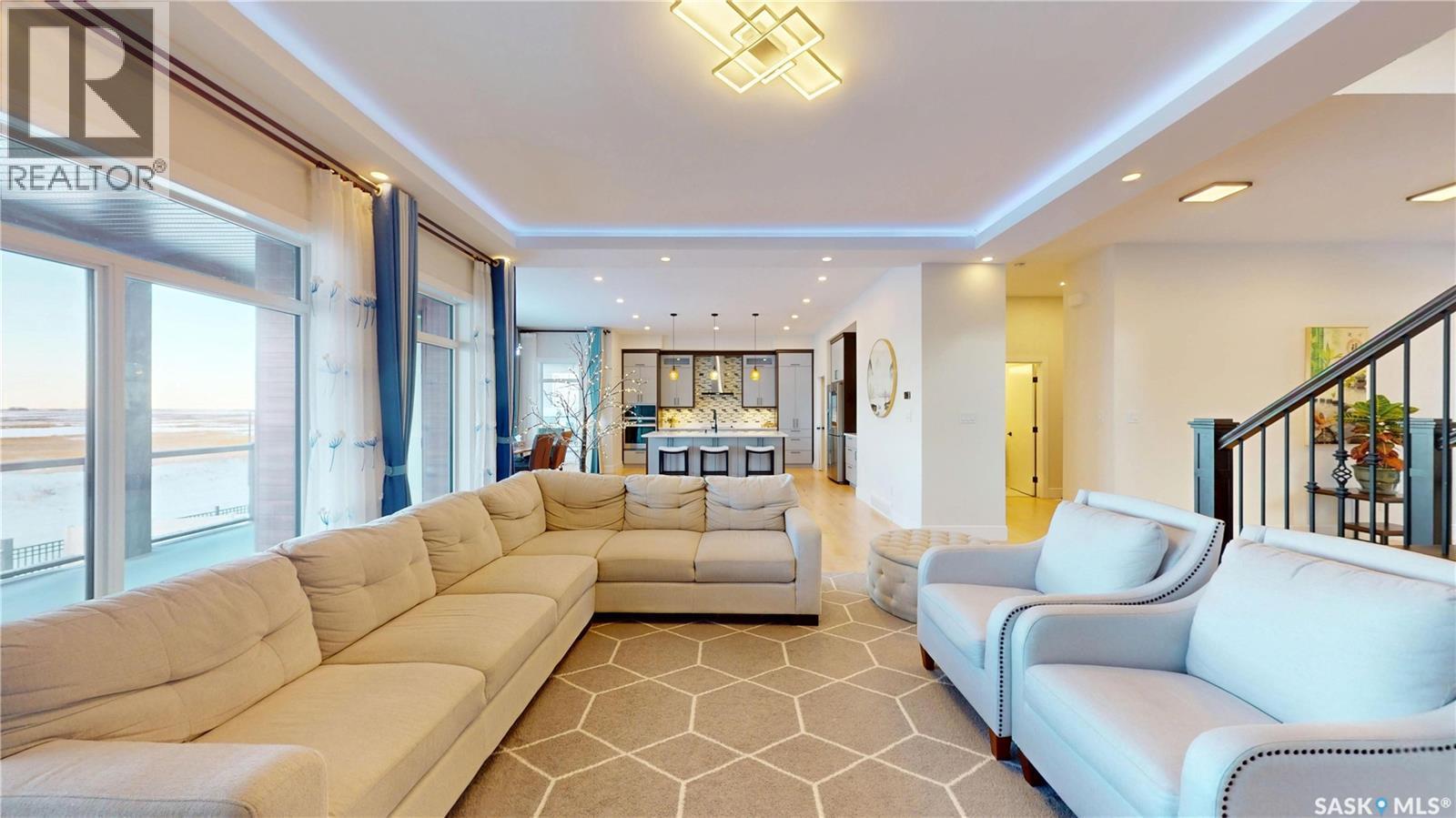 407 Kenaschuk Crescent, Saskatoon, SK - Indoor Photo Showing Living Room