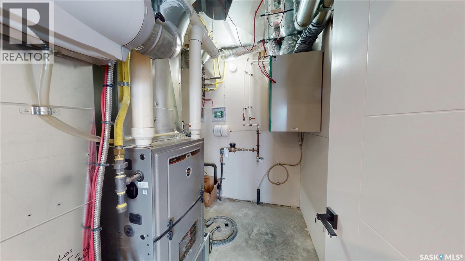 407 Kenaschuk Crescent, Saskatoon, SK - Indoor Photo Showing Basement