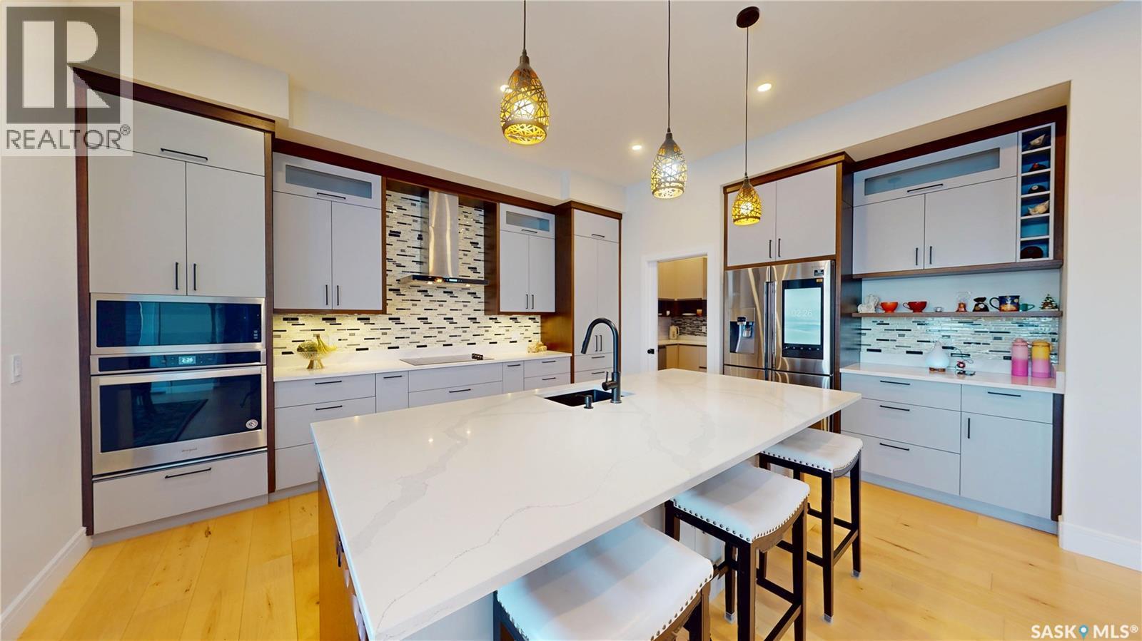 407 Kenaschuk Crescent, Saskatoon, SK - Indoor Photo Showing Kitchen With Upgraded Kitchen