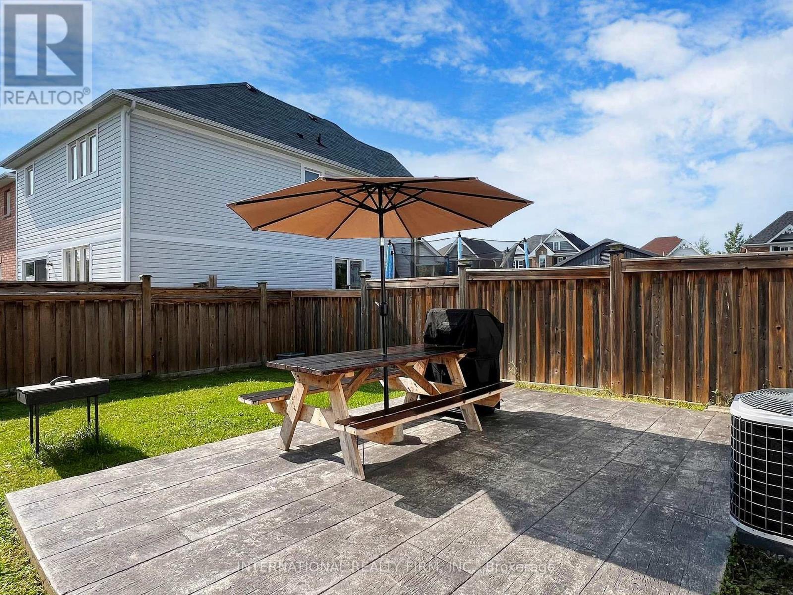 110 Swenson Street, New Tecumseth, ON - Outdoor With Deck Patio Veranda With Exterior