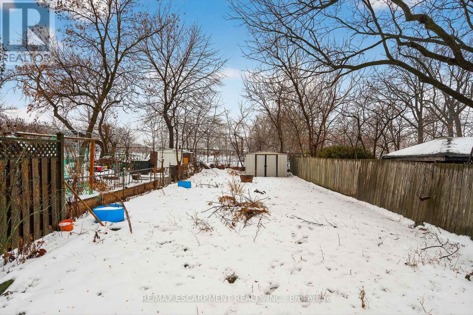 218 East 8Th Street, Hamilton, ON - Outdoor