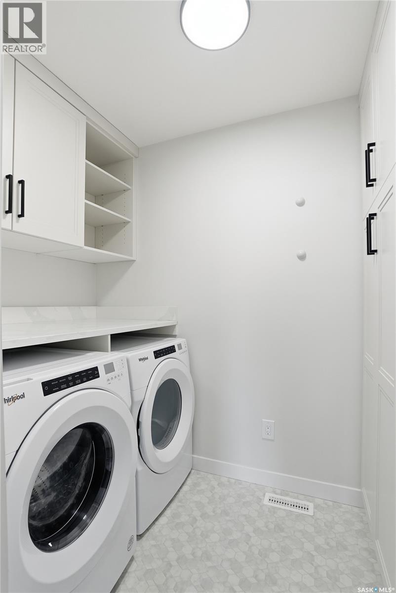 134 Chelsom Bend, Saskatoon, SK - Indoor Photo Showing Laundry Room