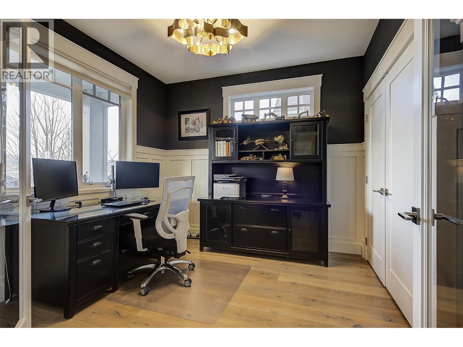 Den / office near front entry - 5499 Mountainside Drive, Kelowna, BC - Indoor Photo Showing Office