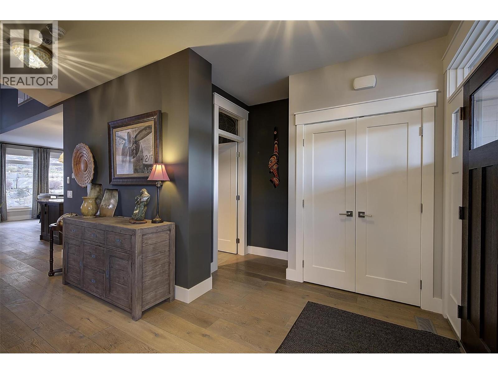 5499 Mountainside Drive, Kelowna, BC - Indoor Photo Showing Other Room