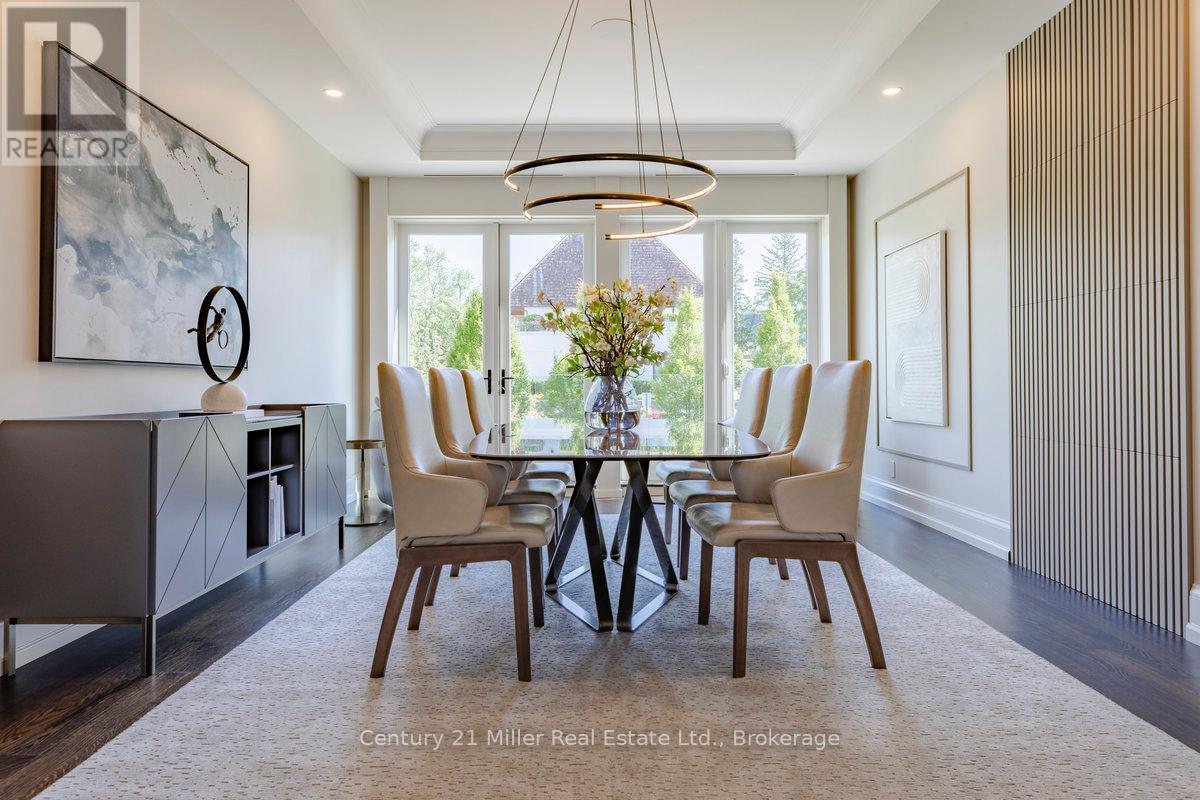 26 - 10 Maple Grove Drive, Oakville (Mo Morrison), ON - Indoor Photo Showing Dining Room