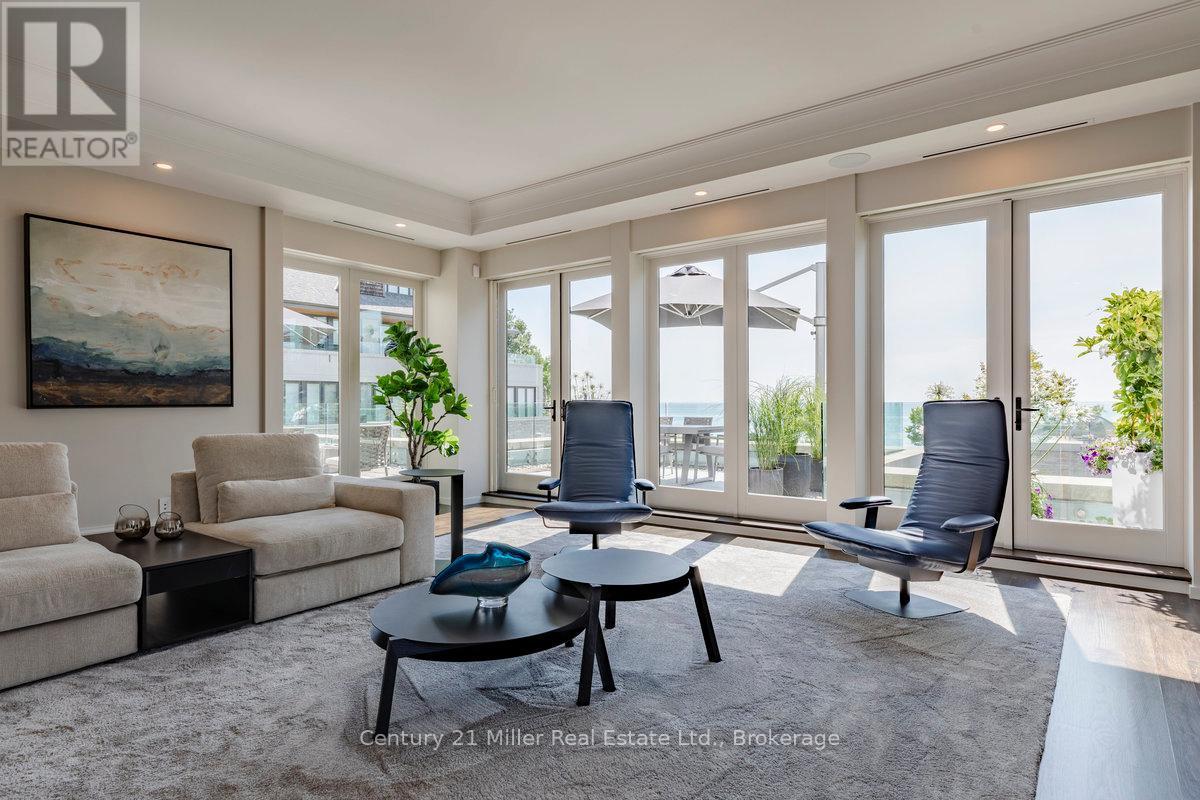 26 - 10 Maple Grove Drive, Oakville (Mo Morrison), ON - Indoor Photo Showing Living Room