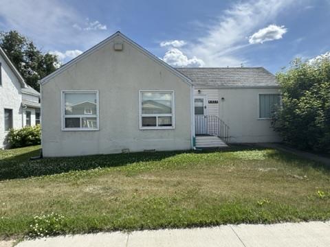 4826 50 Ave, St. Paul, AB