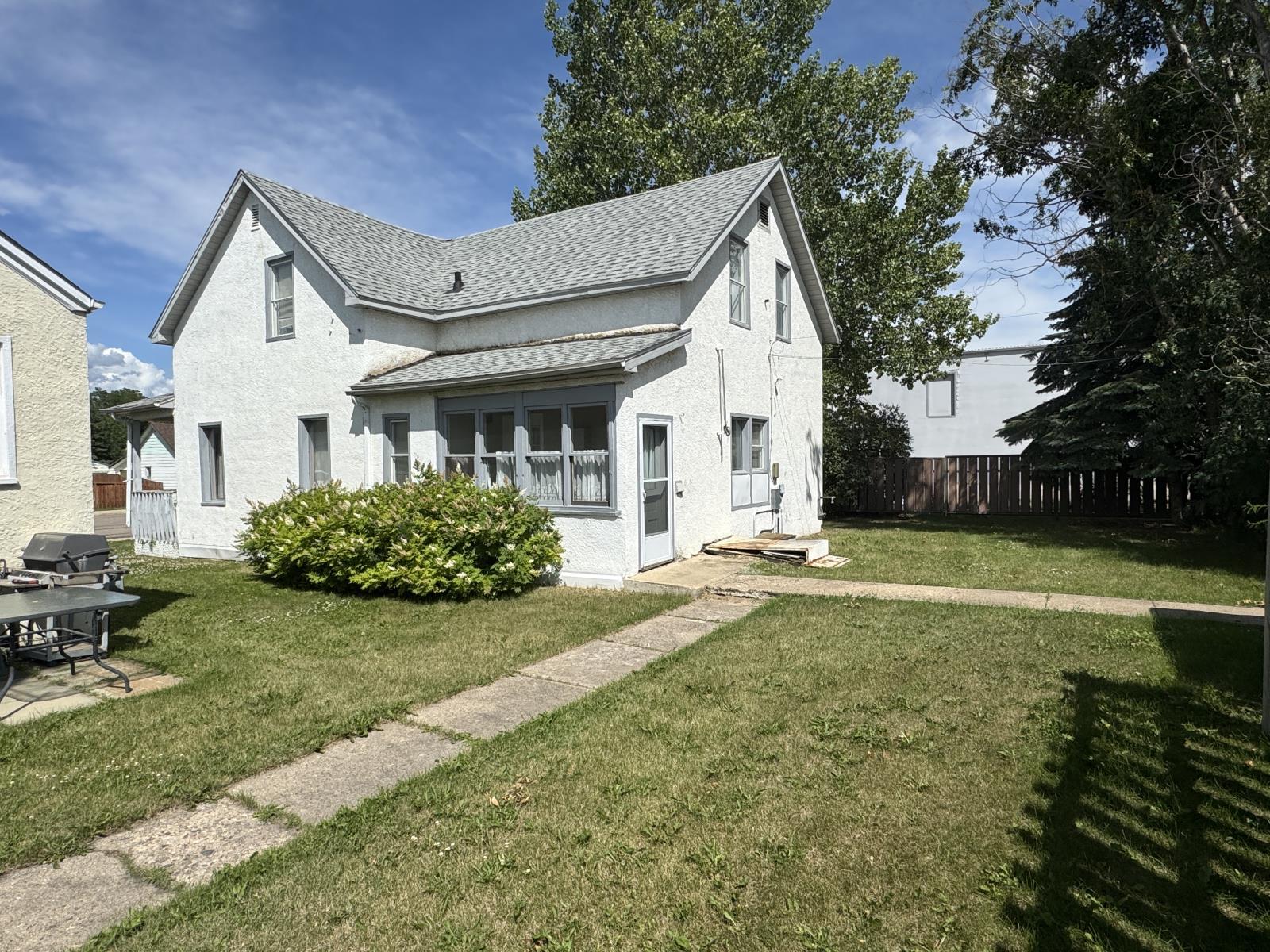 4826 50 Ave, St. Paul, AB