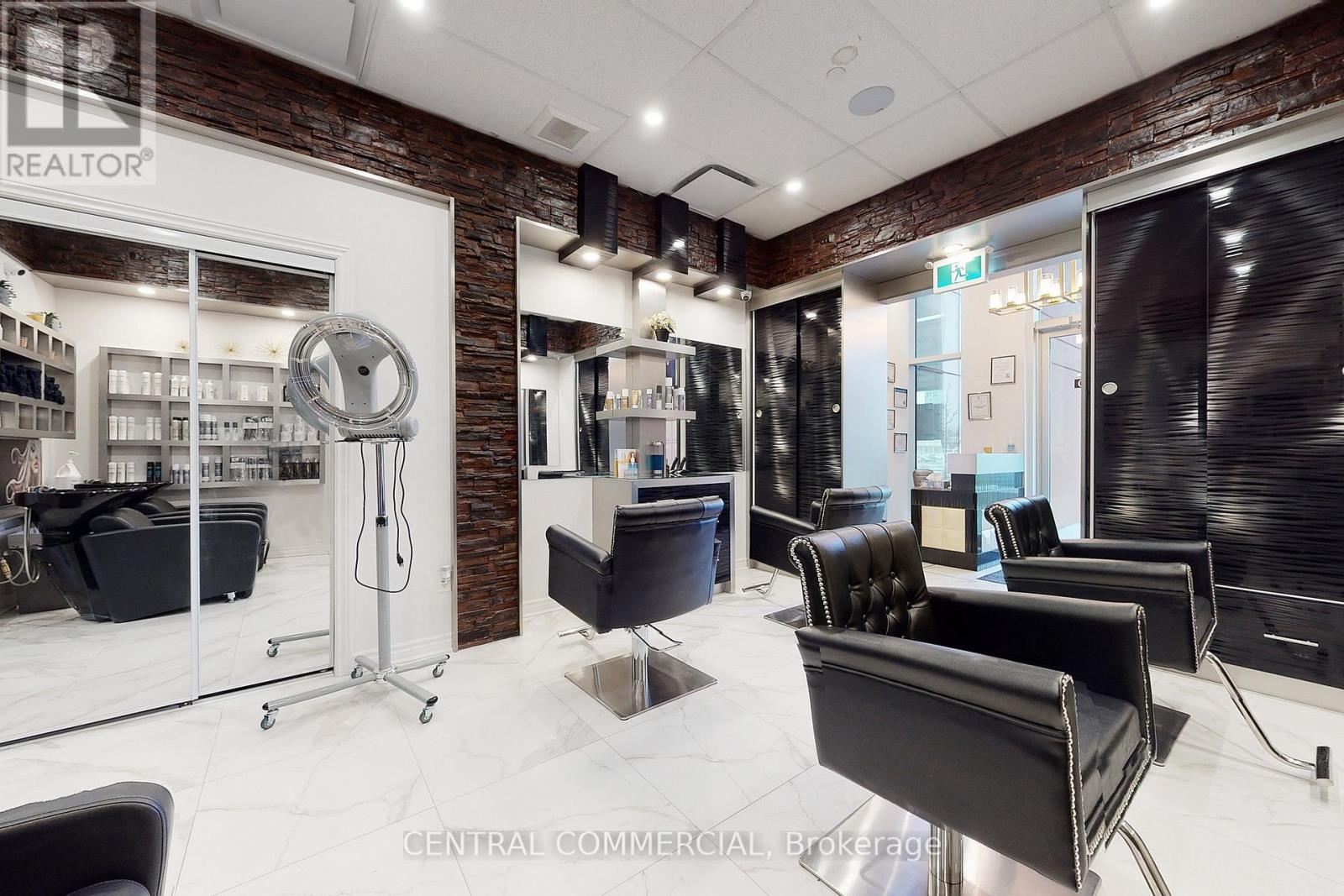 A8 - 9610 Yonge Street, Richmond Hill, ON