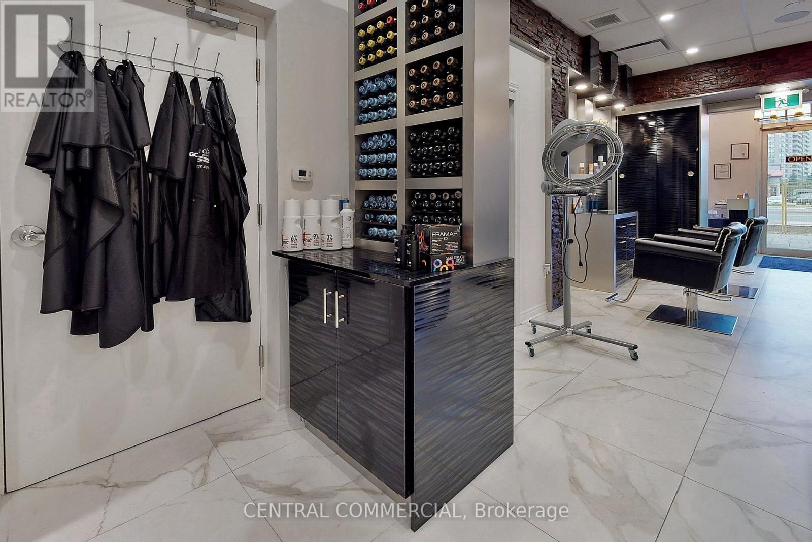 A8 - 9610 Yonge Street, Richmond Hill, ON