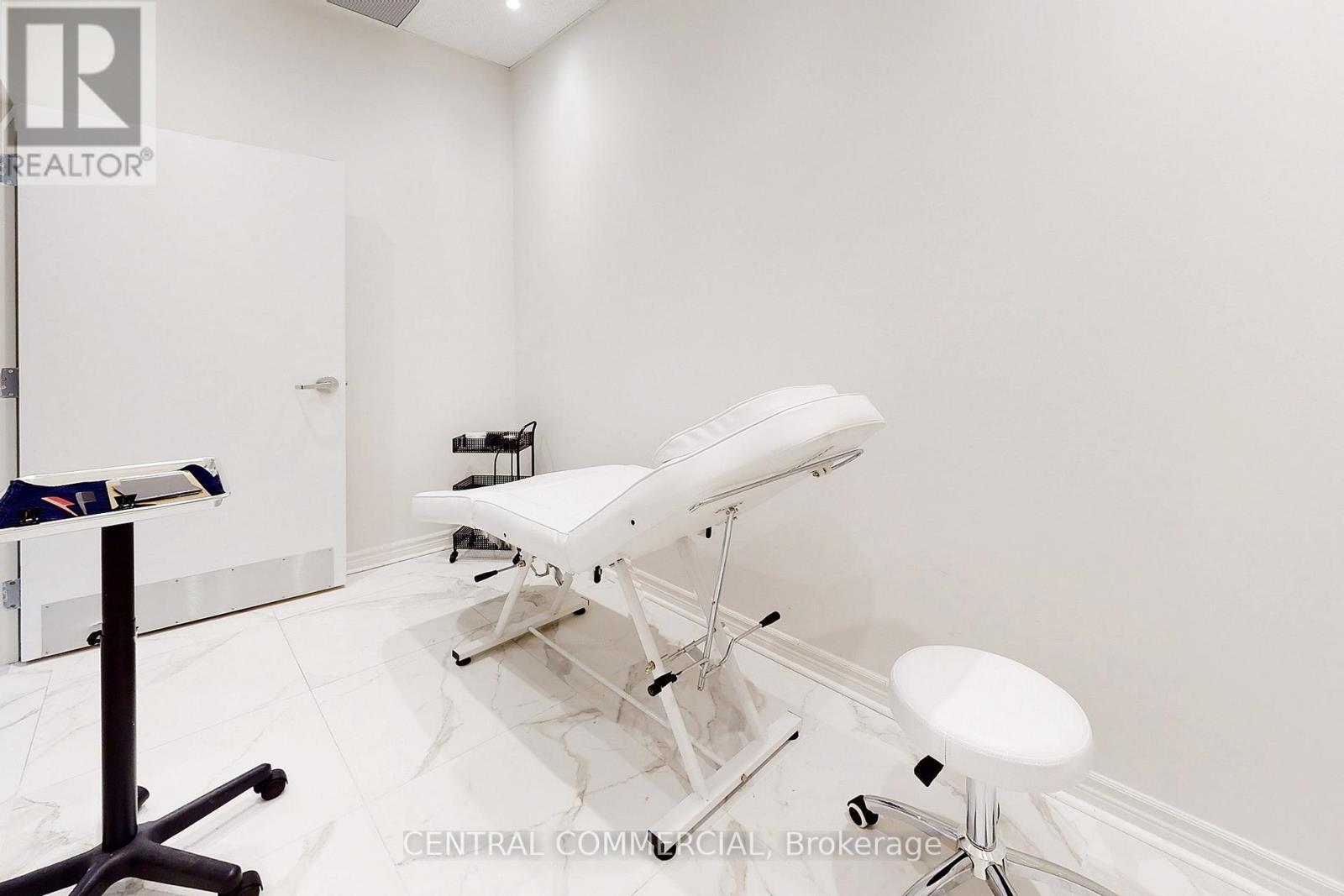 A8 - 9610 Yonge Street, Richmond Hill, ON