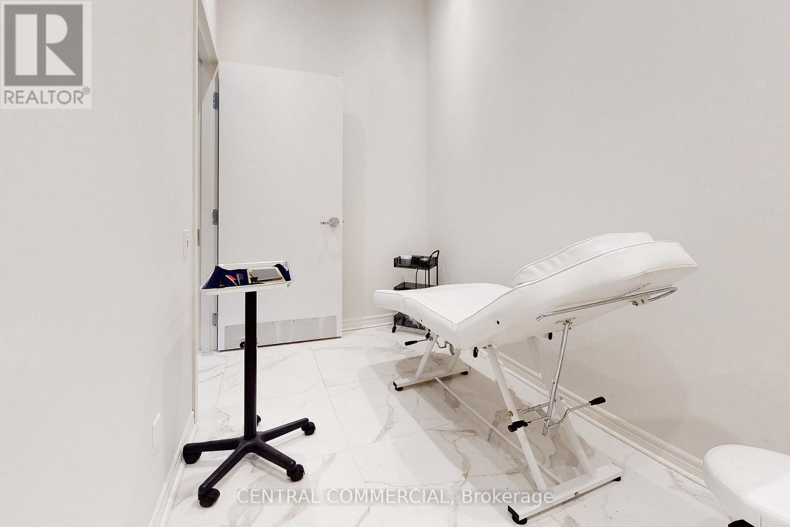 A8 - 9610 Yonge Street, Richmond Hill, ON