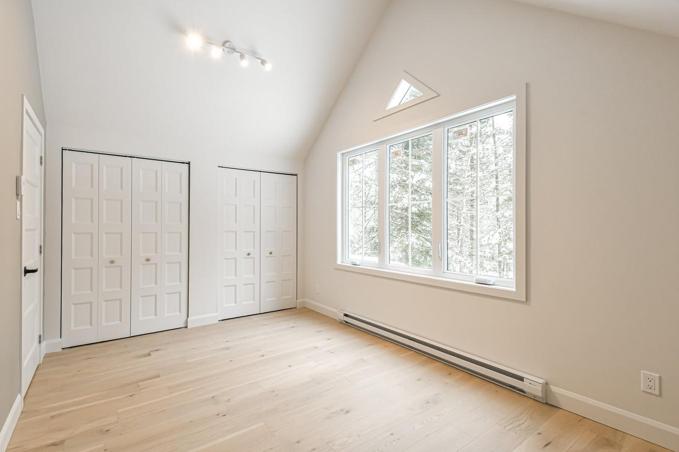 Chambre à coucher - 34 Mtée Manory, Sainte-Marguerite-Du-Lac-Masson, QC - Indoor Photo Showing Other Room