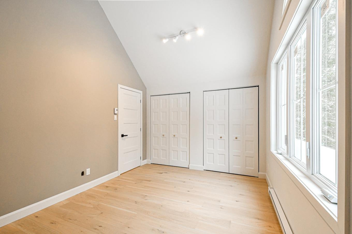 Chambre à coucher - 34 Mtée Manory, Sainte-Marguerite-Du-Lac-Masson, QC - Indoor Photo Showing Other Room