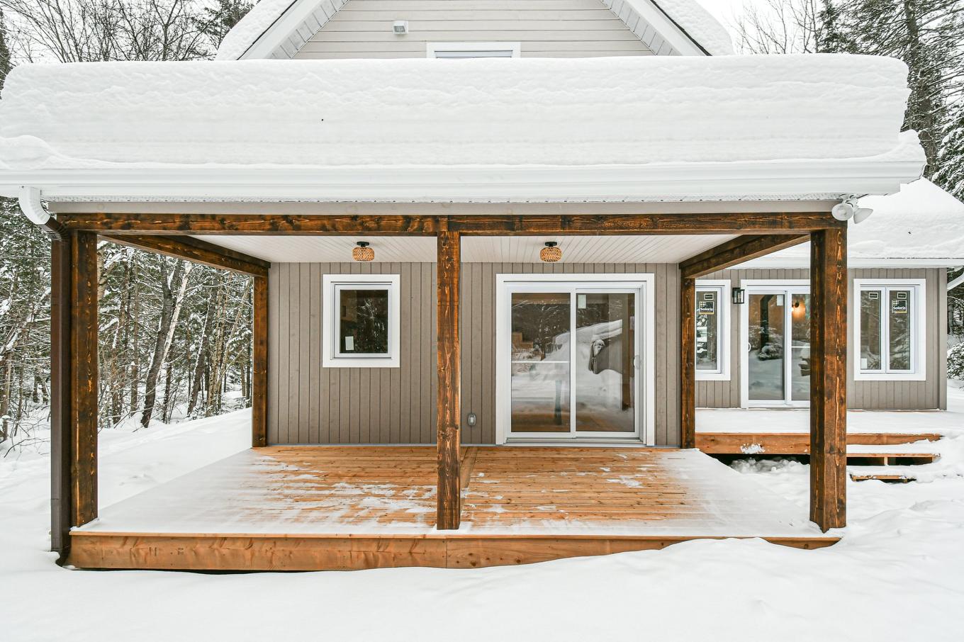 Terrasse - 34 Mtée Manory, Sainte-Marguerite-Du-Lac-Masson, QC - Outdoor With Exterior