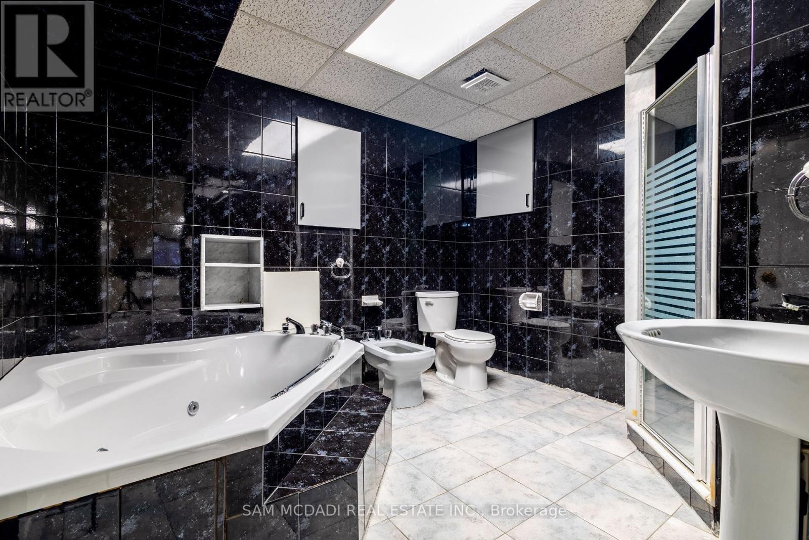 2093 The Chase, Mississauga, ON -