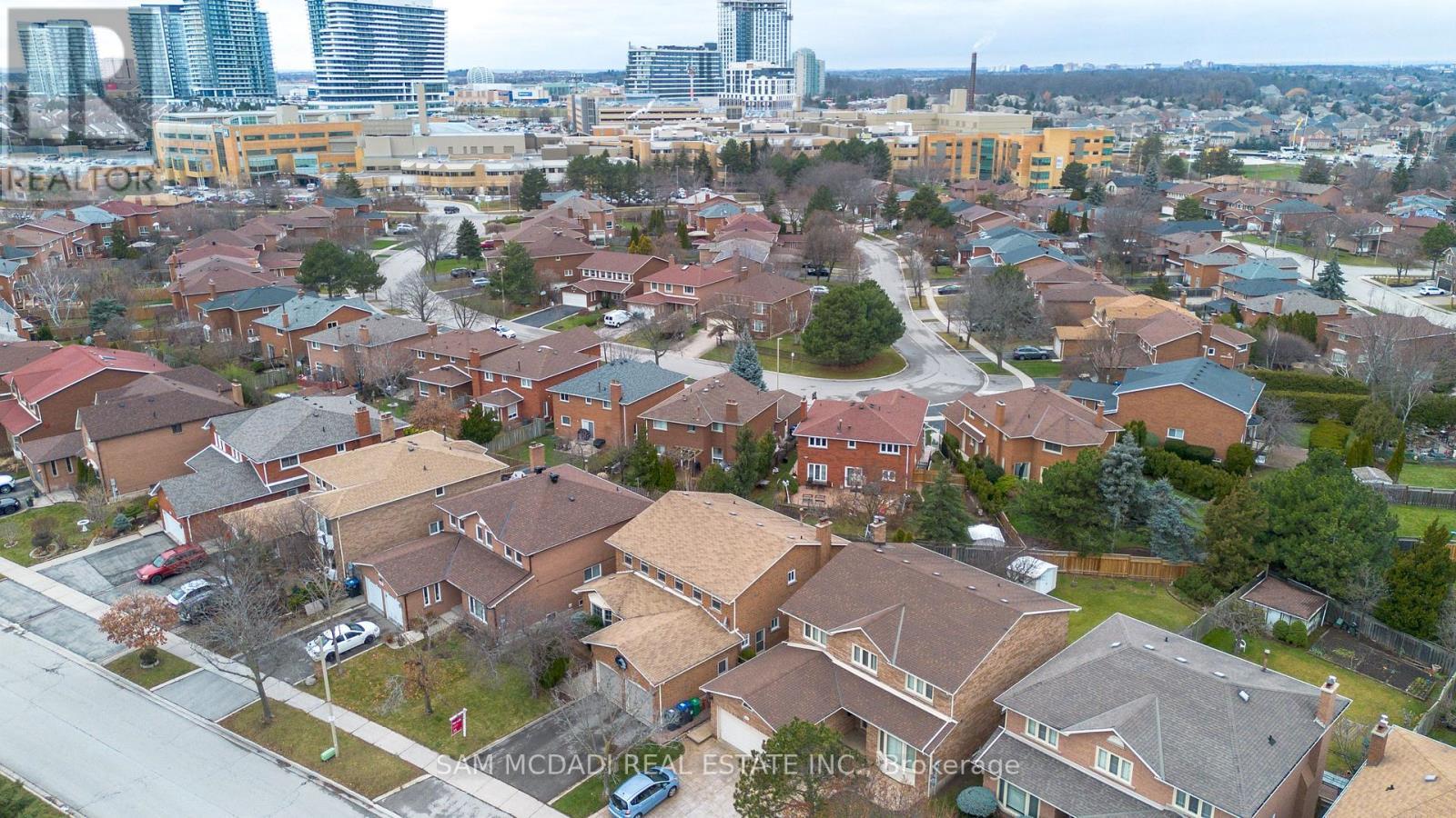 2093 The Chase, Mississauga, ON - Outdoor With View