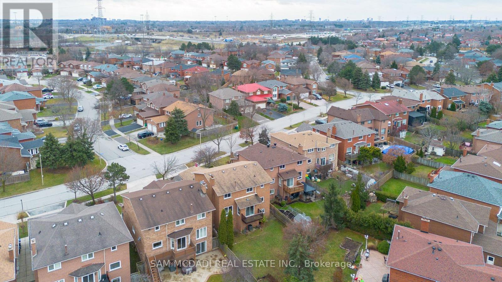 2093 The Chase, Mississauga, ON - Outdoor With View