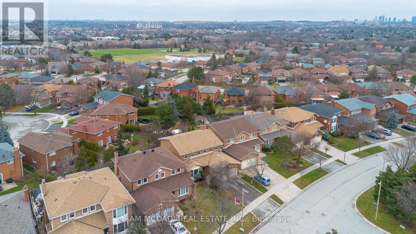 2093 The Chase, Mississauga, ON - Outdoor With View