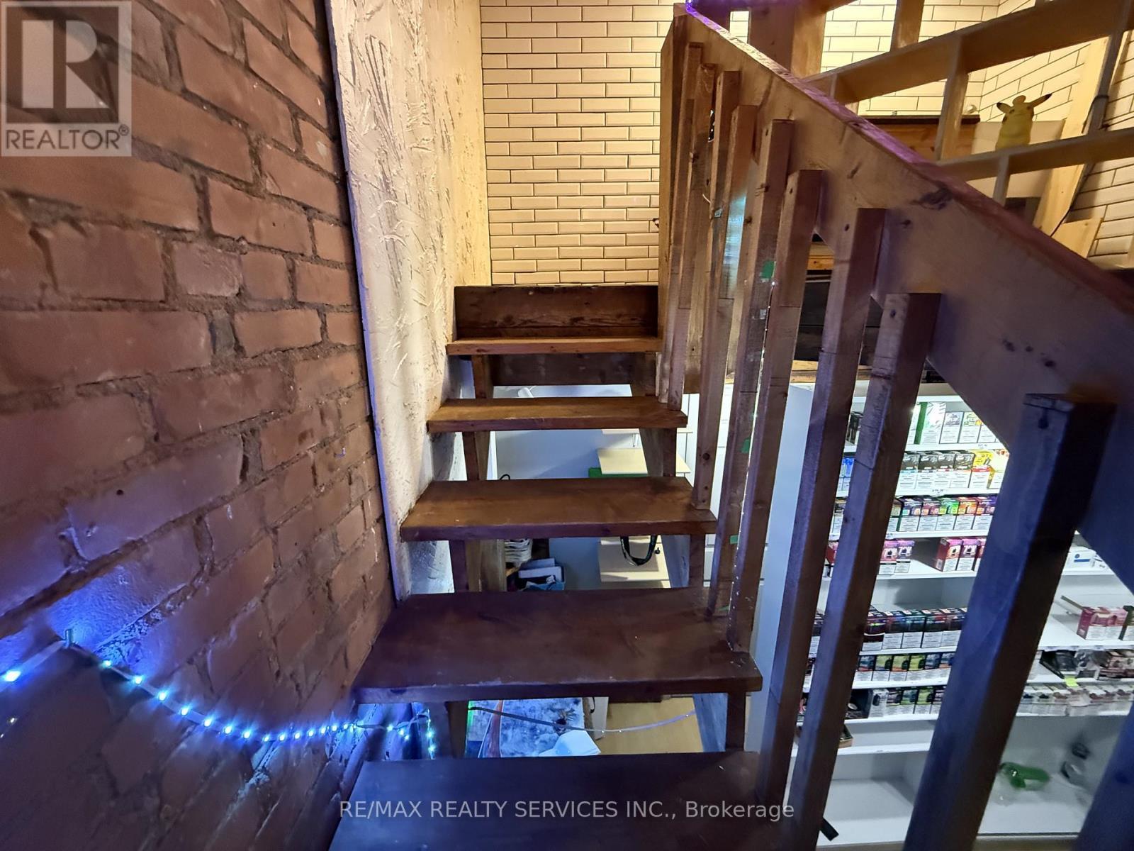 168 King Street W, Hamilton, ON